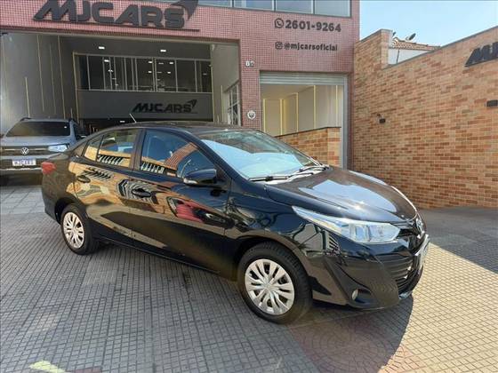 TOYOTA YARIS 1.5 16V FLEX SEDAN XL LIVE MULTIDRIVE TOYOTA YARIS 1.5 16V FLEX SEDAN XL LIVE MULTIDRIVE